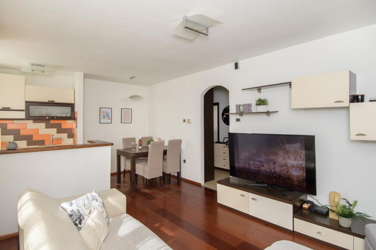 Apartment Stefi Poreč Dış mekan fotoğraf