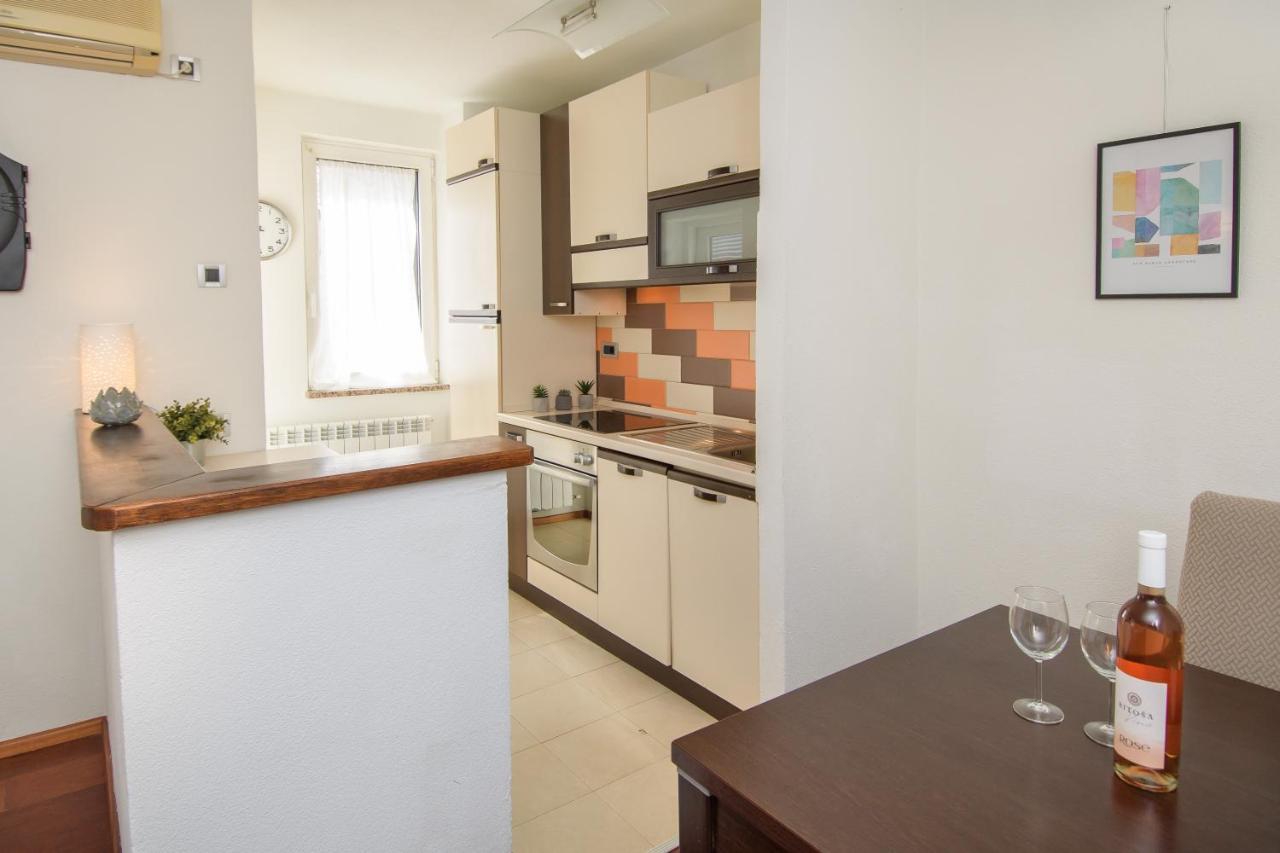 Apartment Stefi Poreč Dış mekan fotoğraf